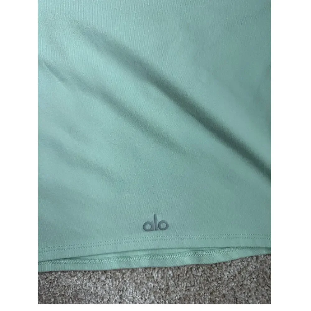 ALO Yoga Alosoft Crop Finesse Short Sleeve Top M - Picture 6 of 6